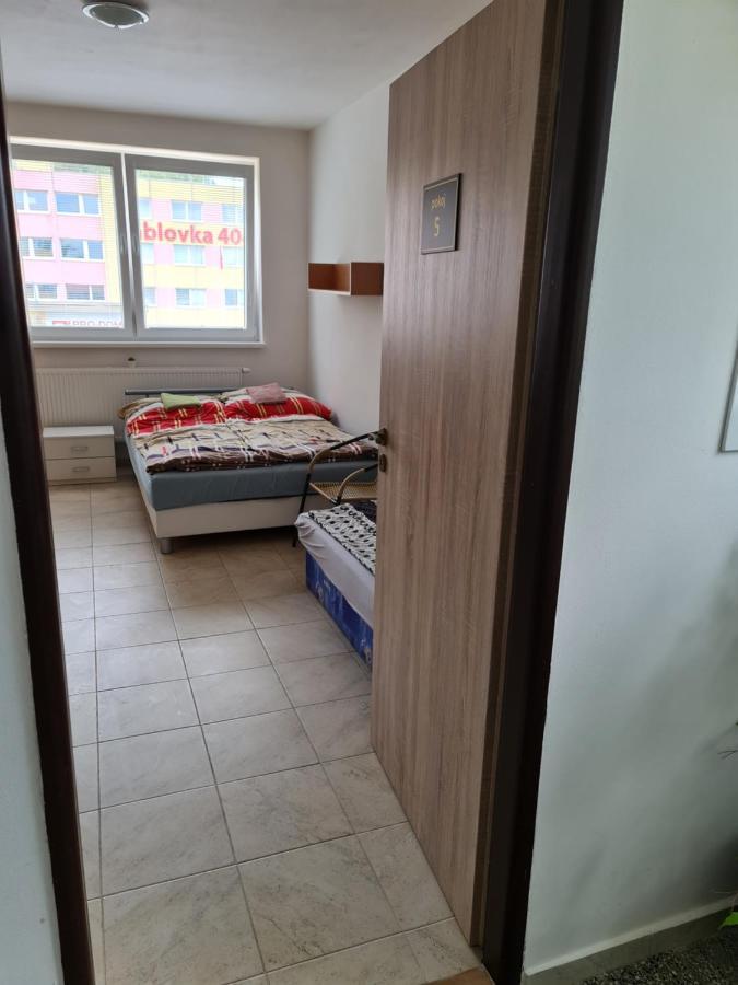 Hotel Nika Beds Pardubice Zewnętrze zdjęcie