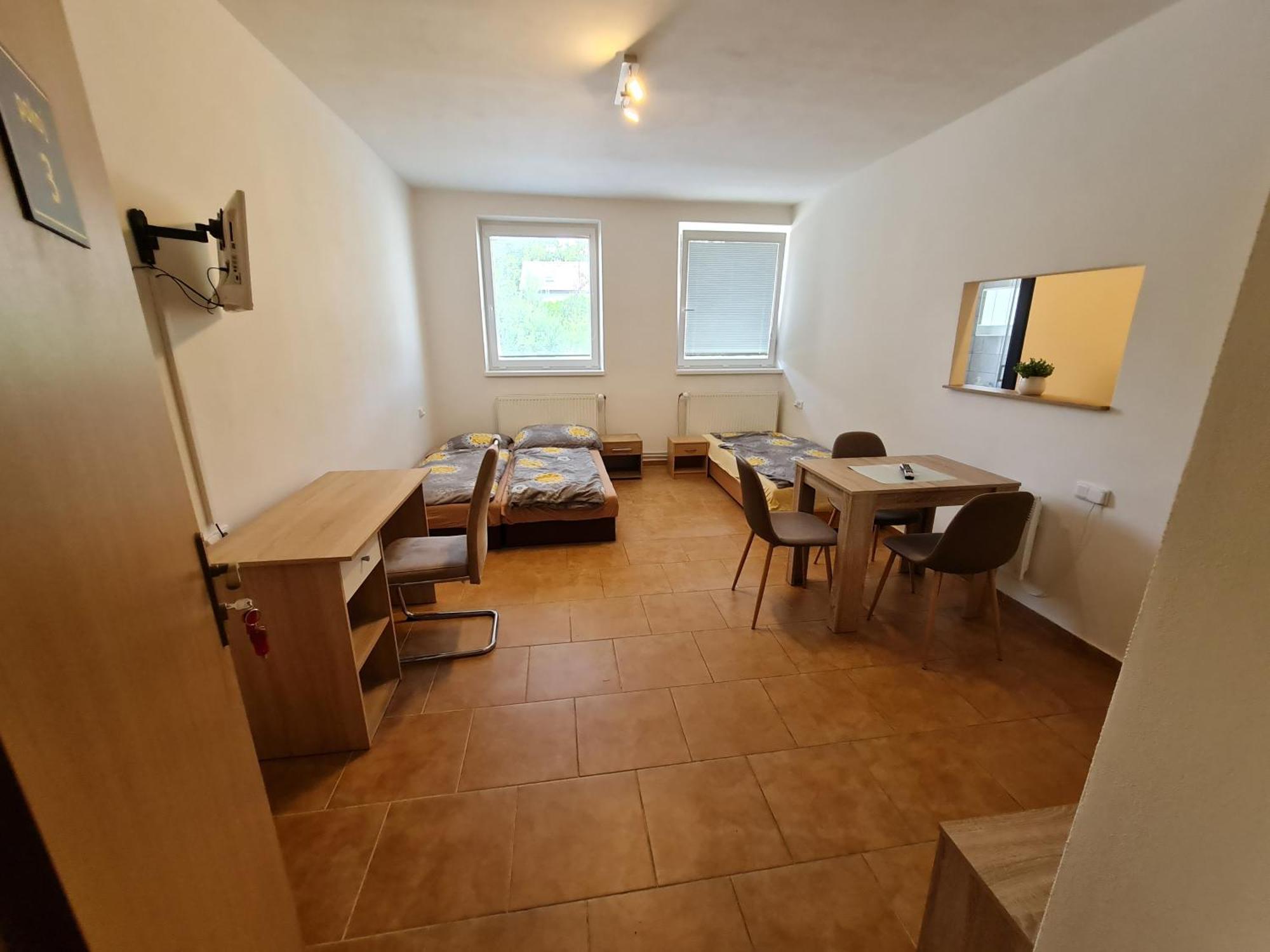 Hotel Nika Beds Pardubice Zewnętrze zdjęcie